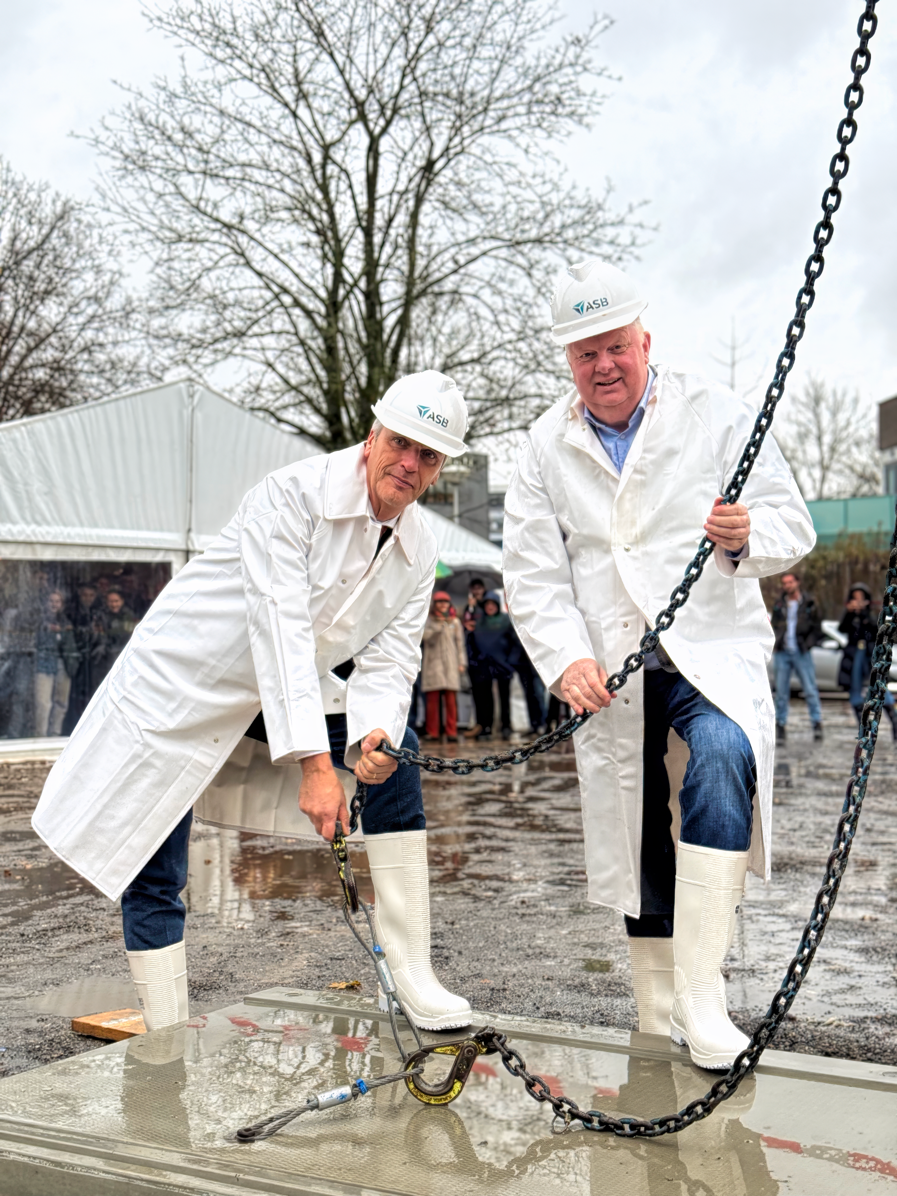 Larikspark Leusden_SUJO_Start bouw_Wethouder Vos en Peter de Haan_MOST Architecture